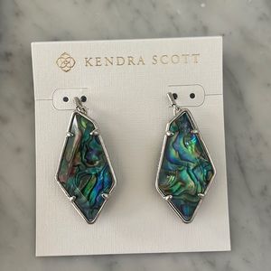 Kendra Scott Emmie Earrings